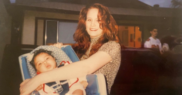 Kaz Brown and her mom, Kristine, a lupus warrior.
